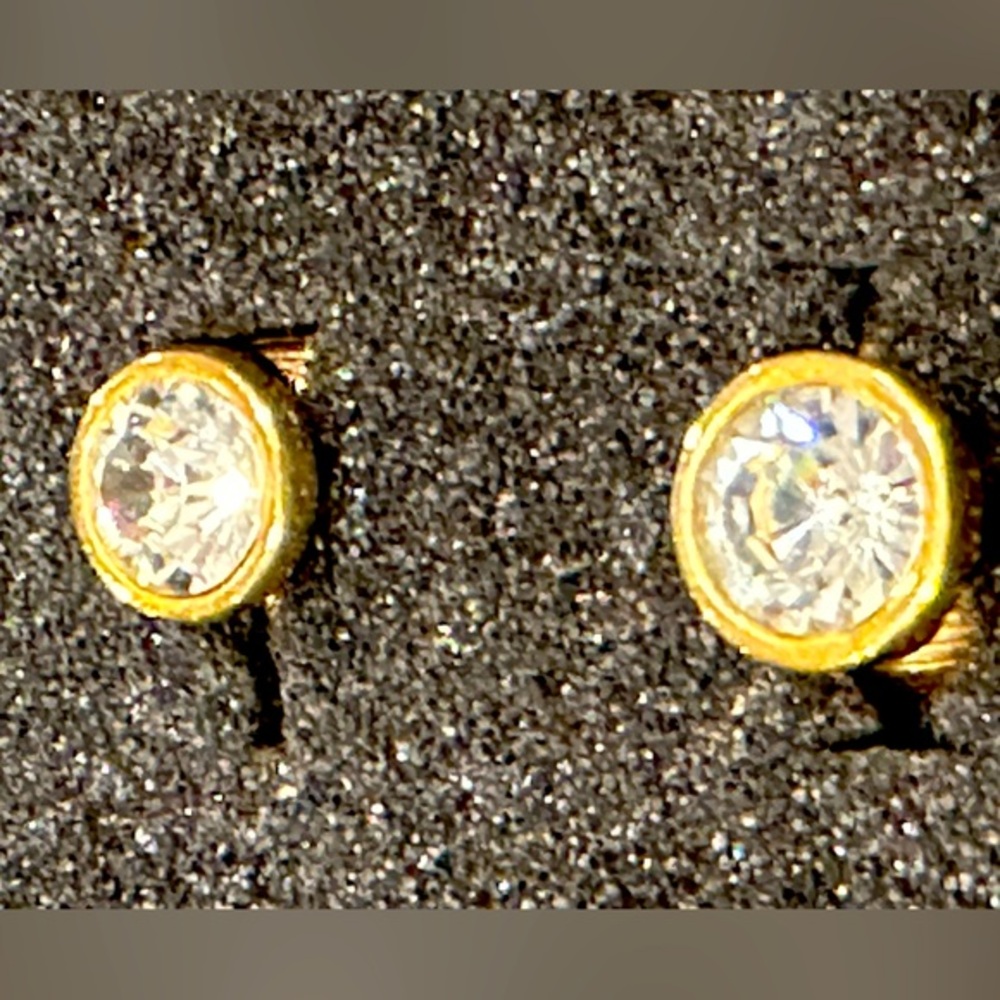Vintage CLIP ON.  Gold Diamond Look Earrings. Giant gems.